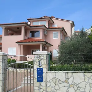 Appartamento Fernetich, Premantura