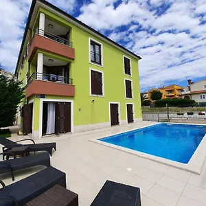 Smaragdna Yourcroatiaholiday Apartmán